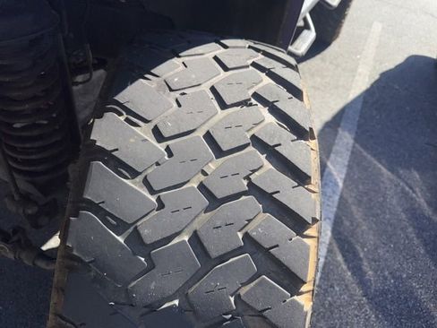 Used 2016 Jeep Wrangler Unlimited Sahara image 6