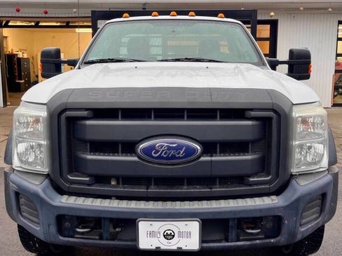 Used 2014 Ford F550 2WD Regular Cab Super Duty image 11