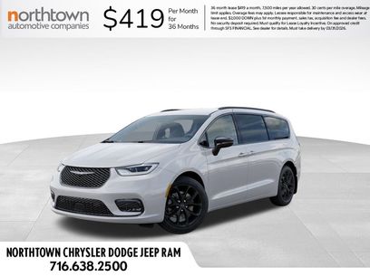 New 2026 Chrysler Pacifica Select w/ S Appearance Package
