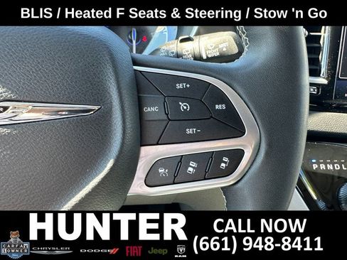 Used 2024 Chrysler Pacifica Touring-L FWD image 26