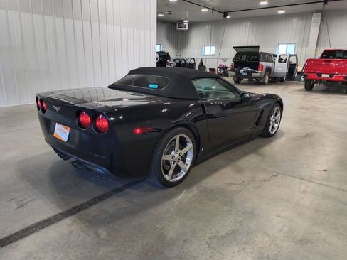 Used 2007 Chevrolet Corvette Convertible w/ Preferred Equipment Group RWD image 8