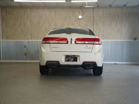 Used 2012 Lincoln MKZ FWD image 8