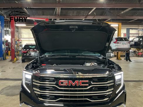 Used 2026 GMC Sierra 1500 SLT AWD/4WD image 33