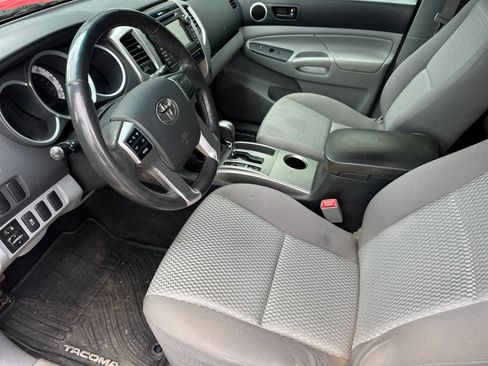 Used 2013 Toyota Tacoma PreRunner w/ SR5 Pkg RWD image 9