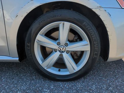 Used 2013 Volkswagen Passat 2.5 SE image 11