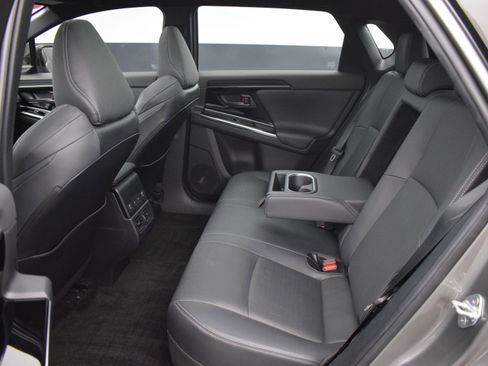 Used 2023 Toyota bZ4X Limited image 13