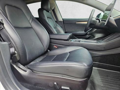 Used 2022 Tesla Model 3 Long Range AWD/4WD image 18