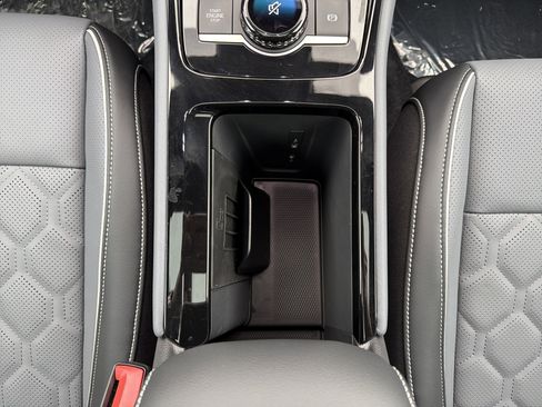 New 2026 Volkswagen Tiguan SEL R-Line image 23