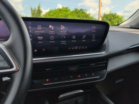 Used 2024 Buick Envision Preferred AWD/4WD image 17