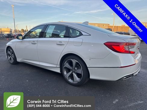 Used 2019 Honda Accord Touring image 9