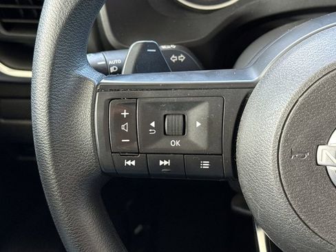 Used 2023 Nissan Rogue S FWD image 32