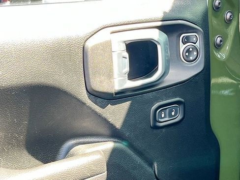 Used 2023 Jeep Gladiator Mojave w/ Trailer Tow Package image 18