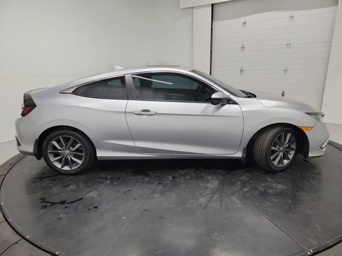 Used 2019 Honda Civic EX image 11