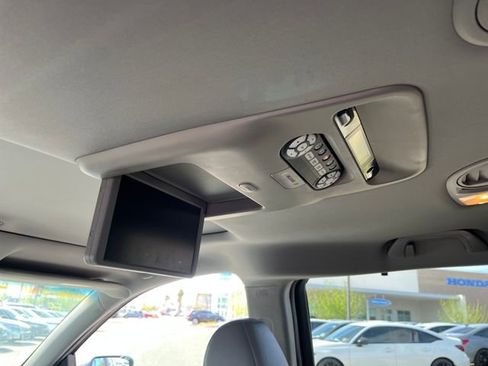 Used 2010 Honda Odyssey EX-L image 4