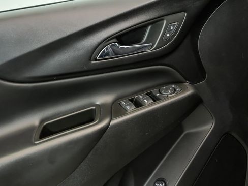 Used 2022 Chevrolet Equinox LT FWD image 10