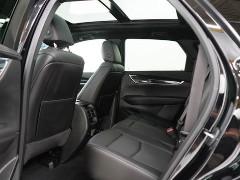 Used 2022 Cadillac XT5 Premium Luxury AWD/4WD image 18