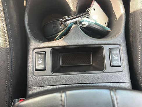 Used 2019 Nissan Rogue SV AWD/4WD image 20