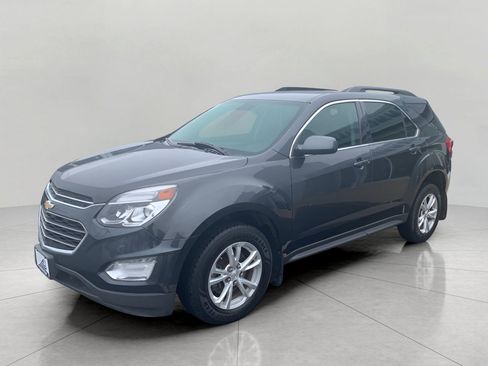 Used 2017 Chevrolet Equinox LT w/ Convenience Package AWD/4WD image 4