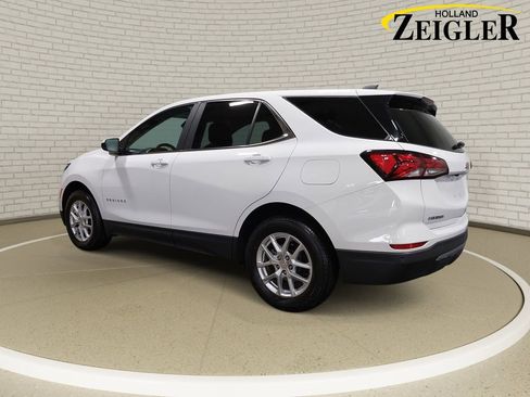 Used 2023 Chevrolet Equinox LT image 7