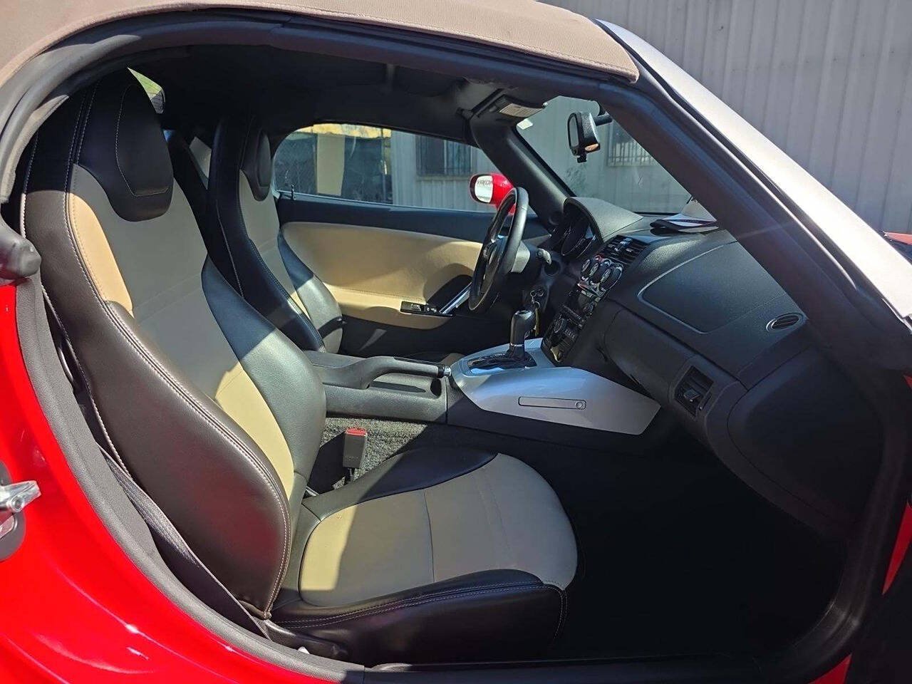 Used 2008 Saturn Sky w/ Premium Trim Package RWD image 17