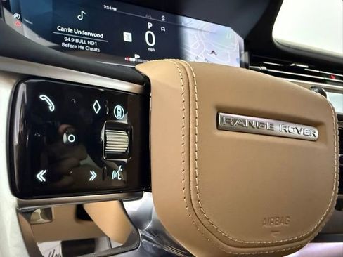 New 2026 Land Rover Range Rover SE image 18