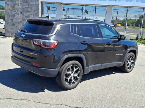 Used 2024 Jeep Compass Limited AWD/4WD image 9
