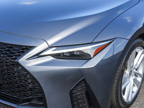 Used 2023 Lexus IS 350 F Sport RWD image 8