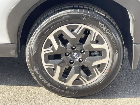 Certified 2025 Subaru Forester Premium w/ Convenience Package #2 image 11