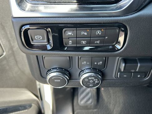 New 2026 GMC Yukon Denali w/ Advanced Technology Package RWD image 18