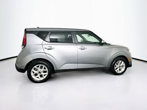Used 2025 Kia Soul LX w/ LX Technology Package image 10