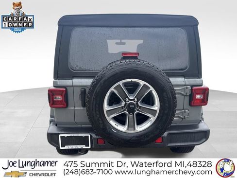 Used 2022 Jeep Wrangler Unlimited Sahara w/ LED Lighting Group AWD/4WD image 4