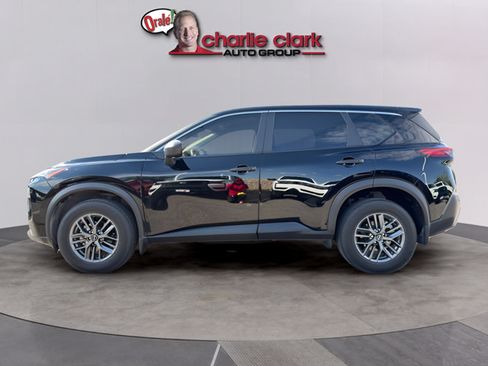 Certified 2023 Nissan Rogue S FWD image 2