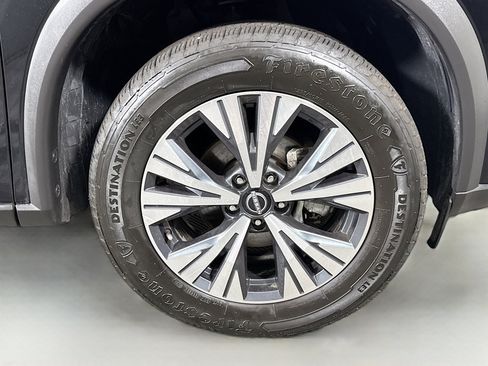 Used 2022 Nissan Rogue SV FWD image 32