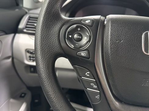 Used 2016 Honda Pilot EX image 18