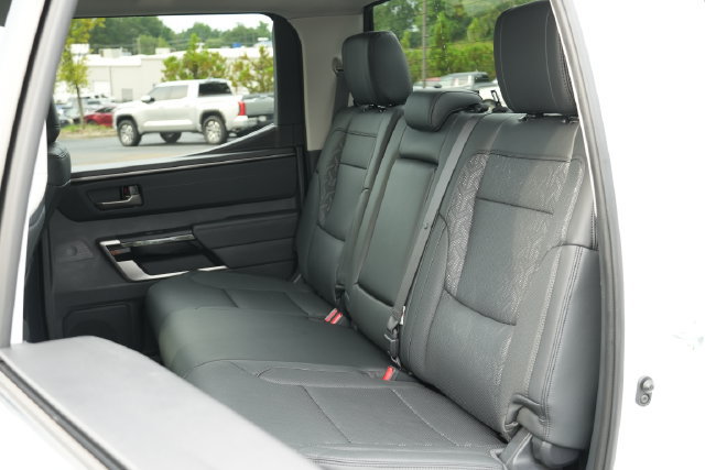 Used 2024 Toyota Tundra Limited AWD/4WD image 16