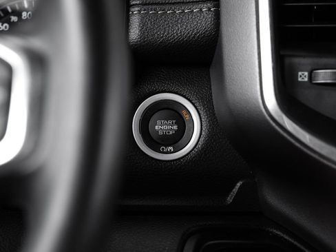 Used 2023 RAM 1500 Laramie AWD/4WD image 29