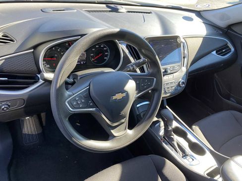 Used 2024 Chevrolet Malibu LT image 11