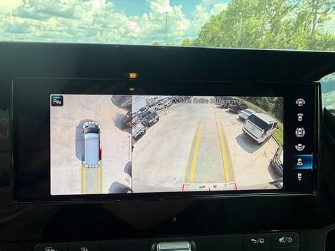 Used 2024 Mercedes-Benz Sprinter 2500 image 19