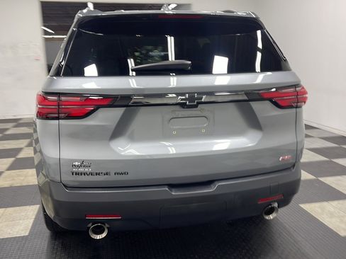 Used 2023 Chevrolet Traverse RS AWD/4WD image 18