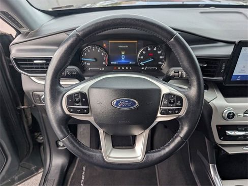 Used 2022 Ford Explorer XLT w/ Equipment Group 202A image 14