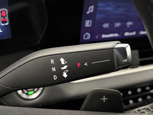 New 2026 Chevrolet Equinox LT image 21