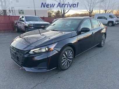 Used 2023 Nissan Altima 2.5 SV