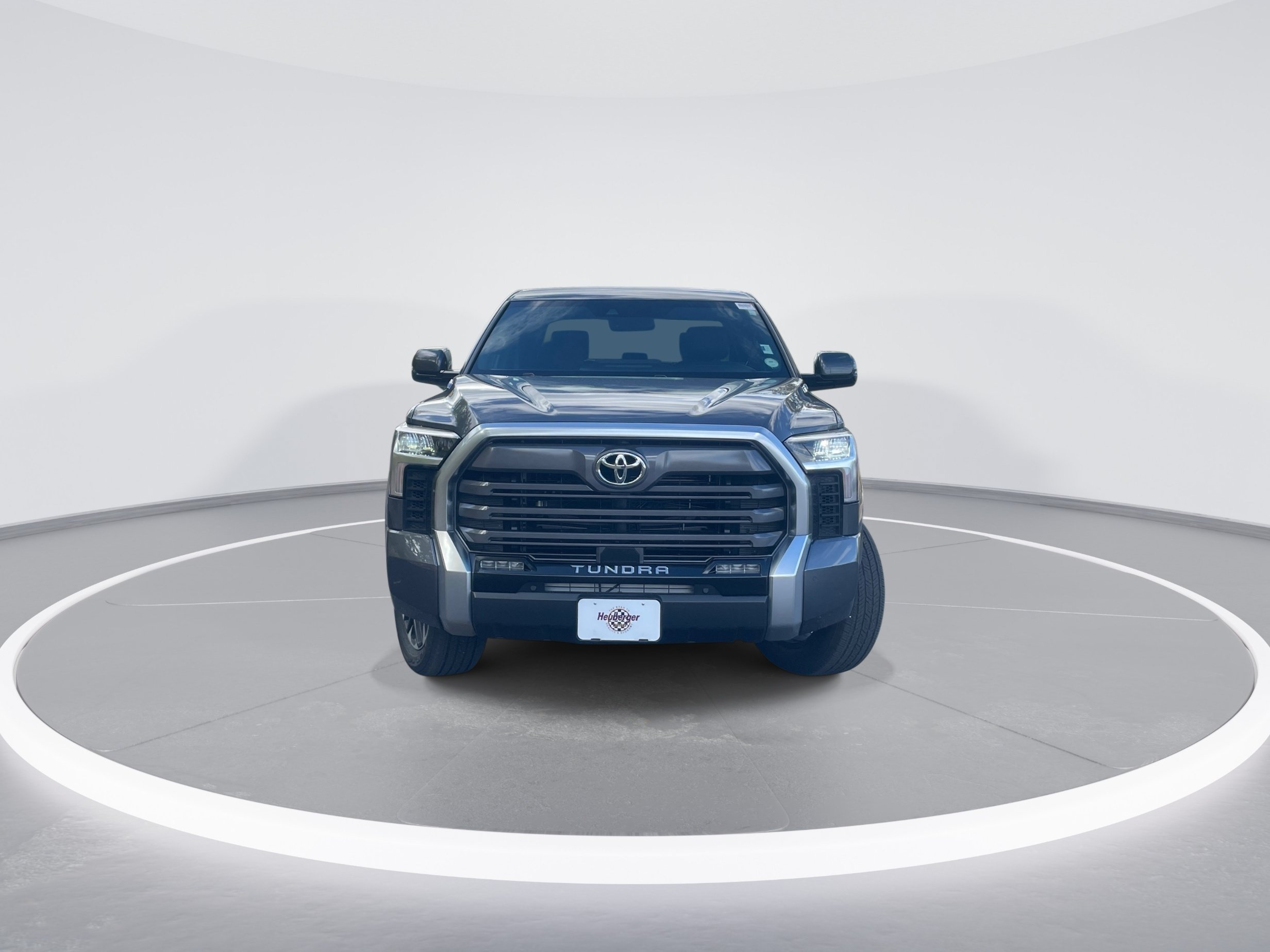 Used 2026 Toyota Tundra Limited AWD/4WD image 2