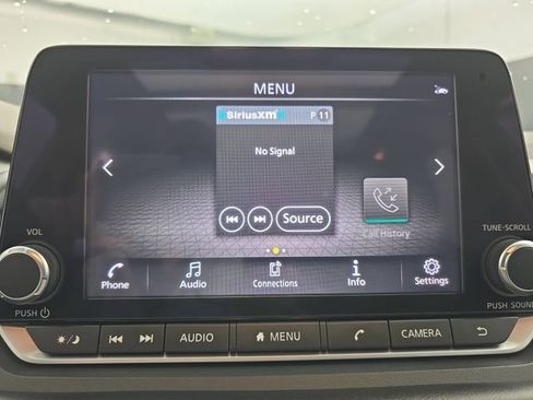 Used 2023 Nissan Rogue SV w/ SV Premium B Package image 28