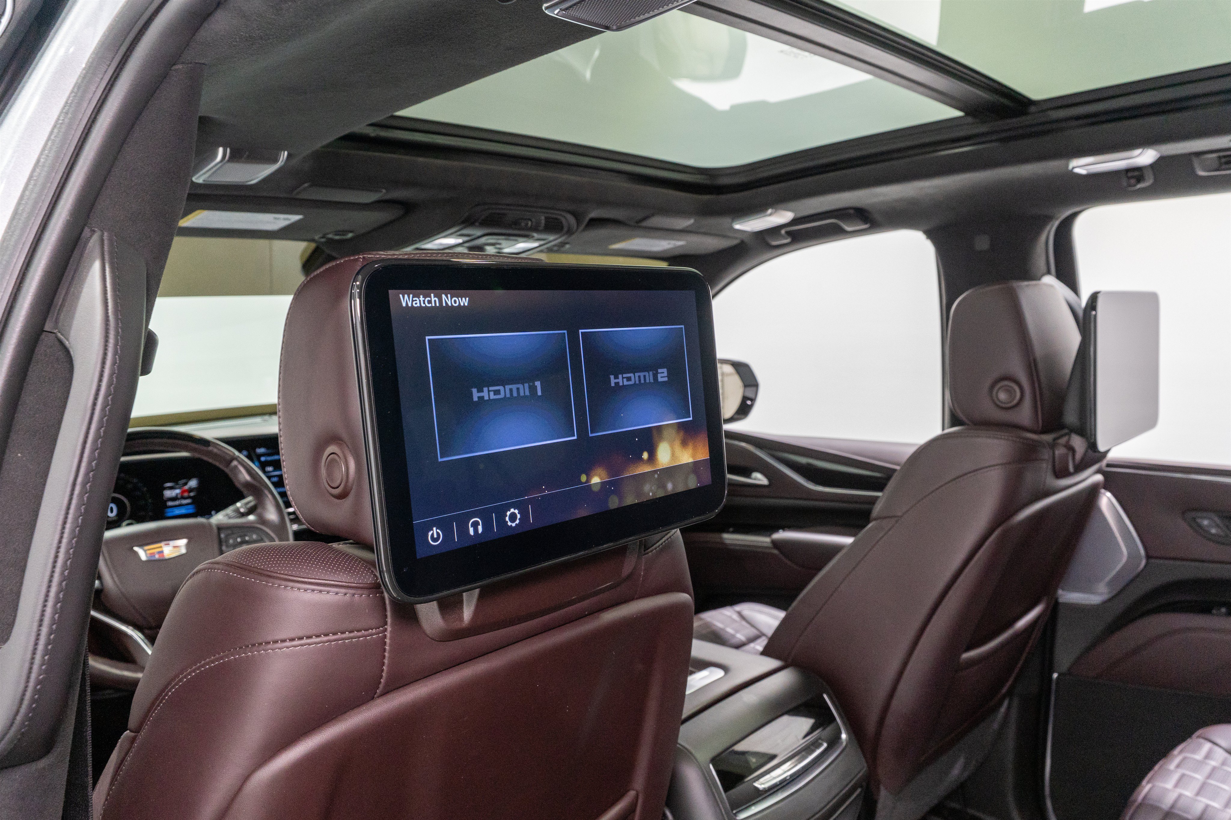 Used 2024 Cadillac Escalade ESV Sport Platinum w/ LPO, ONYX Package AWD/4WD image 38