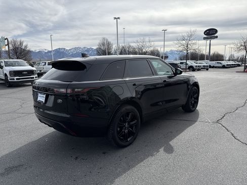 Used 2023 Land Rover Range Rover Velar R-Dynamic S image 5