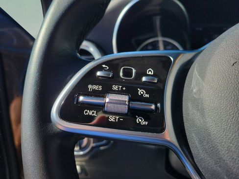 Certified 2021 Mercedes-Benz GLC 300 image 21