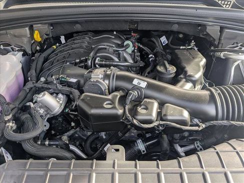 New 2025 Jeep Grand Cherokee Altitude image 18