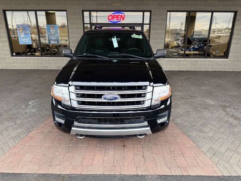 Used 2016 Ford Expedition Platinum AWD/4WD image 17