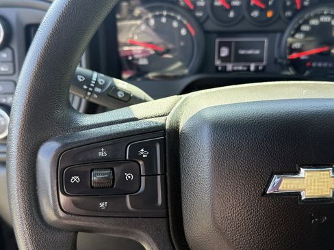 Used 2024 Chevrolet Silverado 1500 Custom image 15